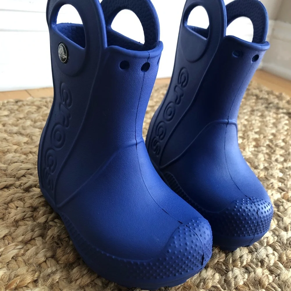 New: Crocs Handle It Rain Boots. Unisex. Size 6 c